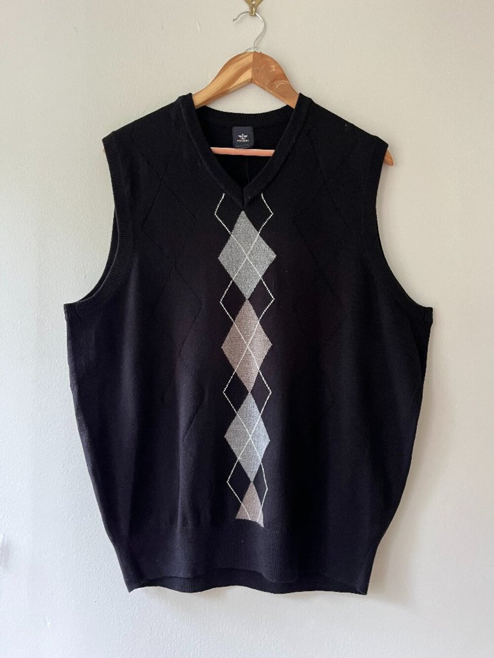 Dockers Mens Sz L Pullover Black Ribbed Argyle V-Neck Tank Sweater Vest